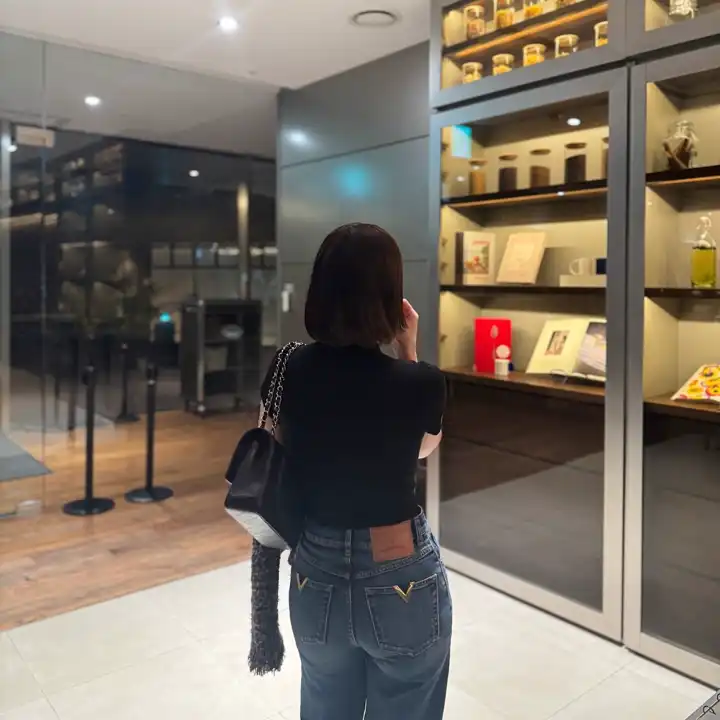 DQg93XQEyJt