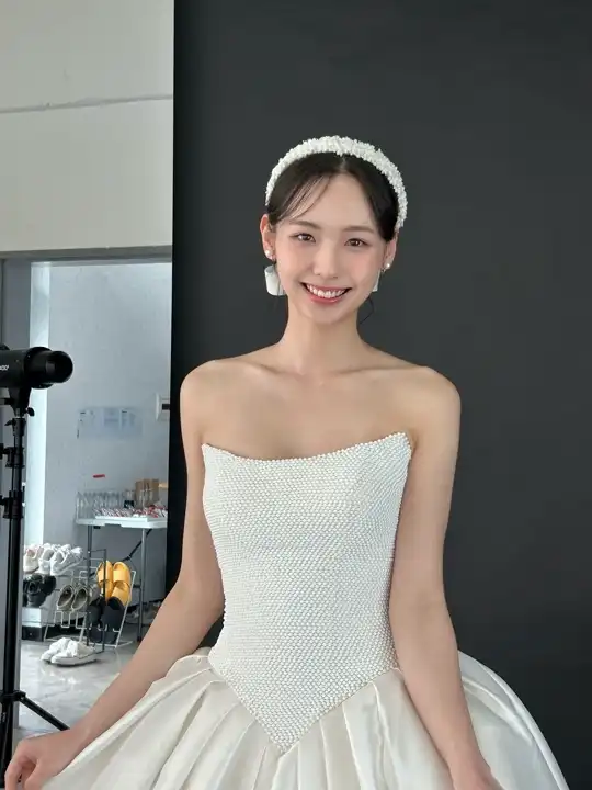 DXxj4owEri2
