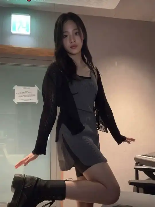 DXNgSjlEuuT