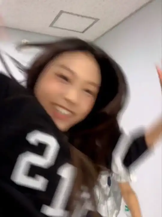 Db9aFfWPEhz
